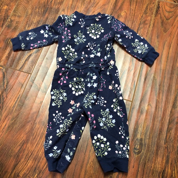 Carter’s Romper - Picture 2 of 2